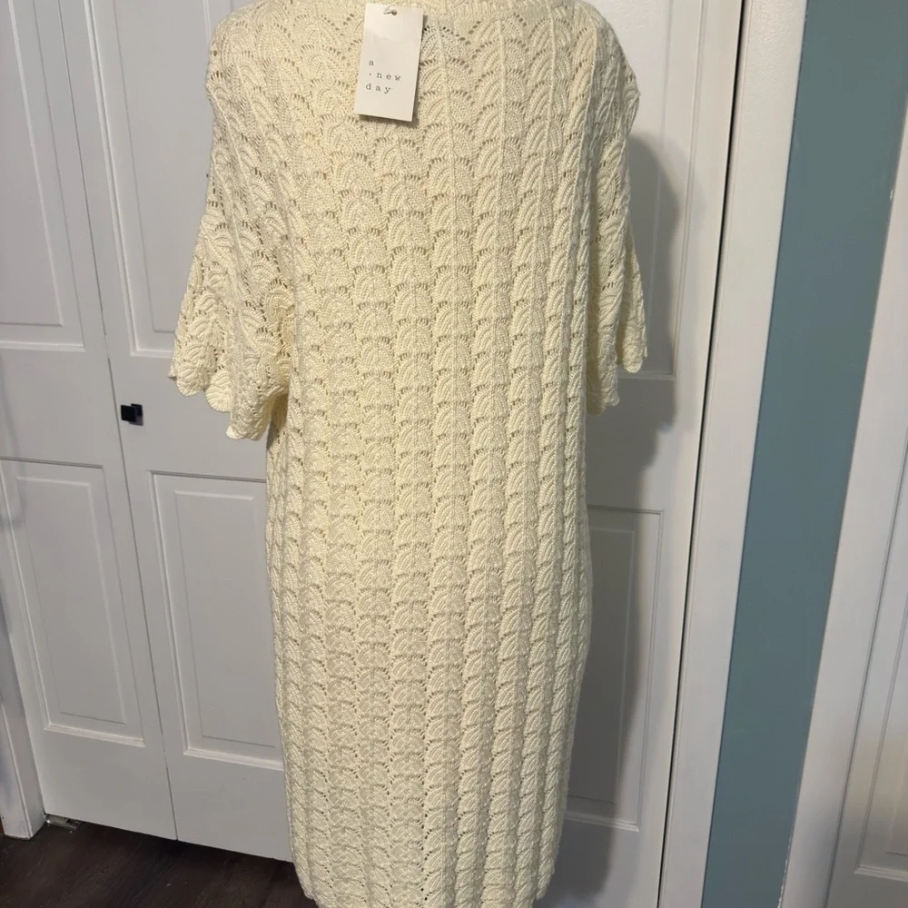 A New Day Cream Long Sleeve lined Knit Dress. Sz L